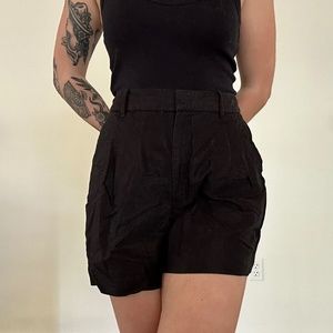 Wilfred Effortless Linen Short